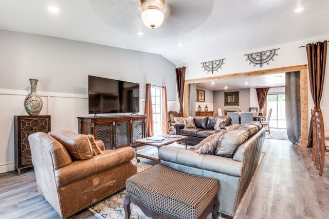 2813 Woodlark Drive, Fort Worth, TX 76123