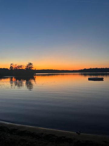 32 Main Street, Kingston, NH 03848