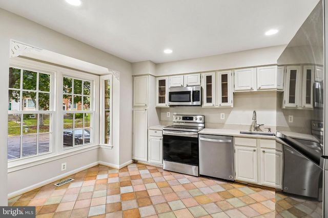 3027 MOZART DR, Silver Spring, MD 20904