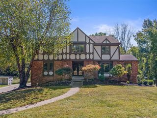 153 Oakwood Road, Peters Twp, PA 15317