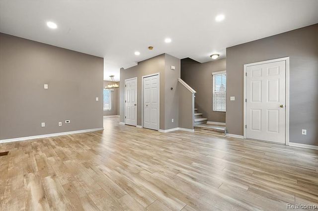 36420 Dominion Circle, Sterling Heights, MI 48310