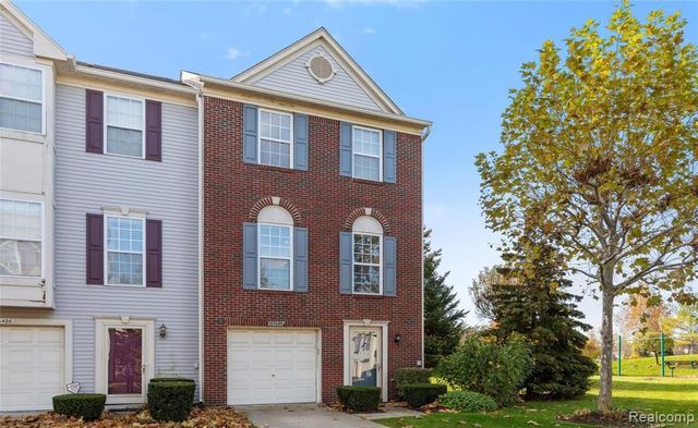 36420 Dominion Circle, Sterling Heights, MI 48310