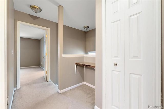 36420 Dominion Circle, Sterling Heights, MI 48310