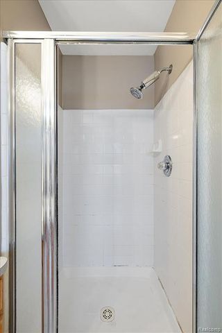 36420 Dominion Circle, Sterling Heights, MI 48310