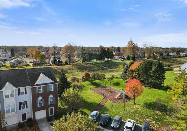 36420 Dominion Circle, Sterling Heights, MI 48310