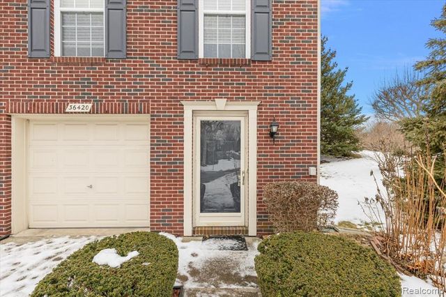 36420 Dominion Circle, Sterling Heights, MI 48310