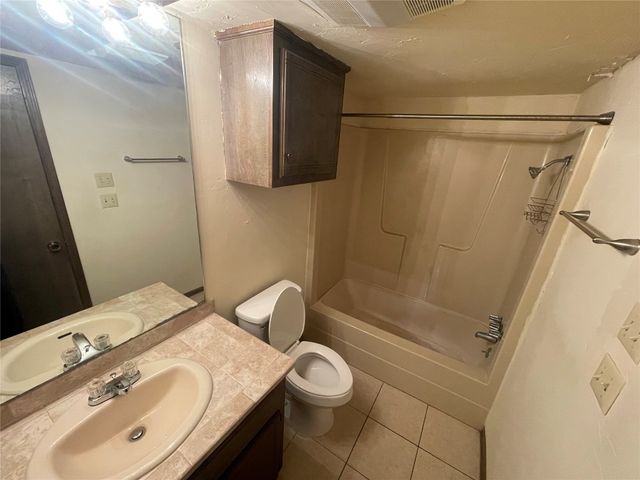 2529 W Hefner Road, Oklahoma City, OK 73120