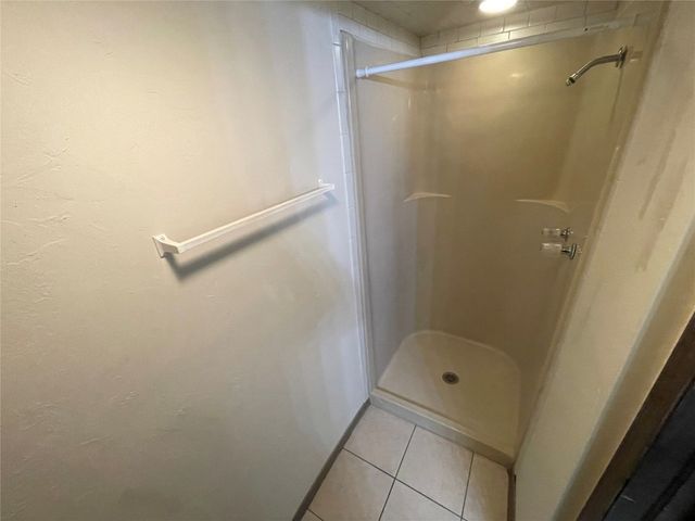 2529 W Hefner Road, Oklahoma City, OK 73120