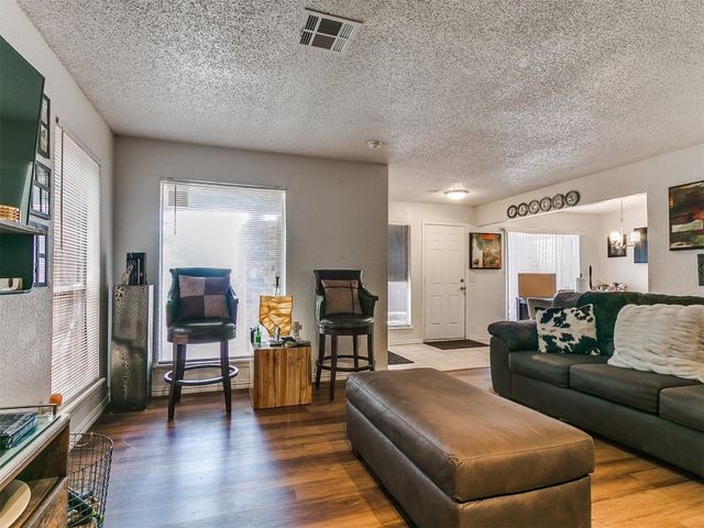 2529 W Hefner Road, Oklahoma City, OK 73120