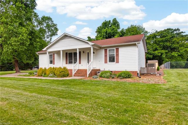 3701 Mulberry Lane, High Point, NC 27262