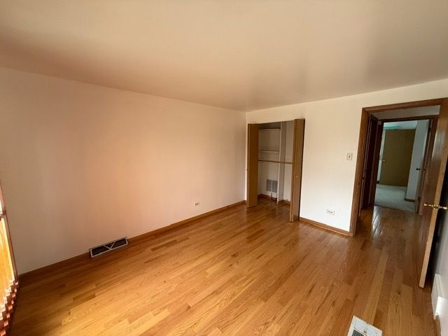 8037 S Wentworth Avenue, Chicago, IL 60620