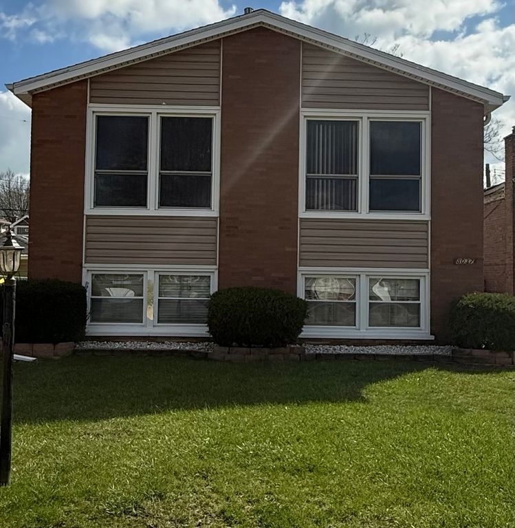 8037 S Wentworth Avenue, Chicago, IL 60620