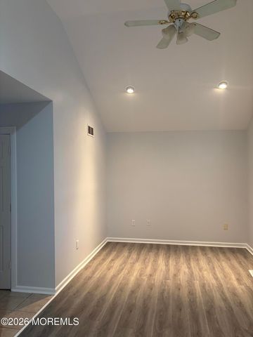 211 Anthony Avenue, Toms River, NJ 08753