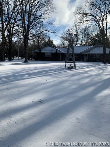 3668 N 49th Street, Durant, OK 74701