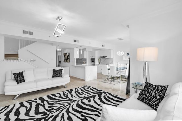 99 SE Mizner Blvd PH16, Boca Raton, FL 33432