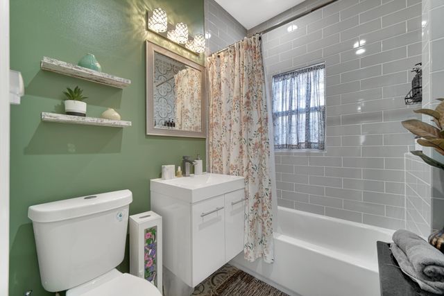 231 Conkey Street, Hammond, IN 46320