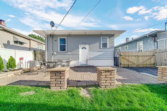 231 Conkey Street, Hammond, IN 46320