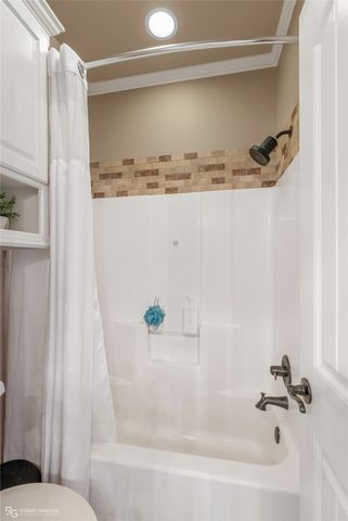 537 Chinquipin Drive, Bossier City, LA 71111