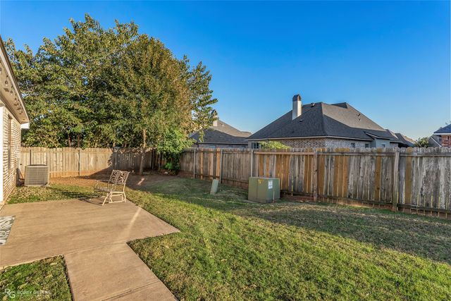 537 Chinquipin Drive, Bossier City, LA 71111