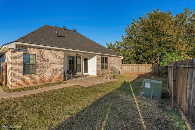 537 Chinquipin Drive, Bossier City, LA 71111