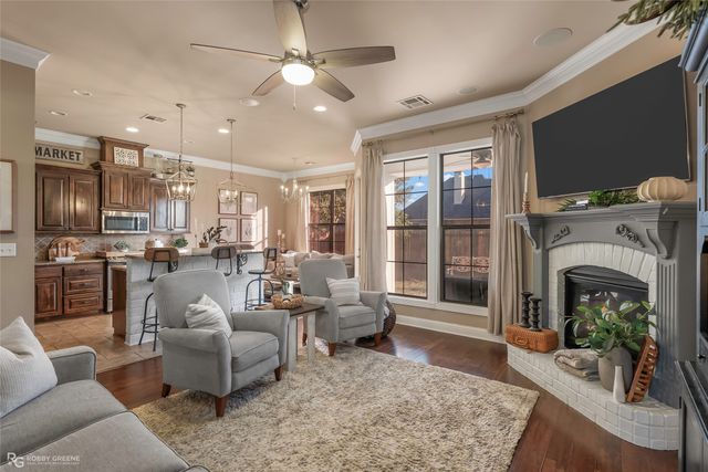 537 Chinquipin Drive, Bossier City, LA 71111