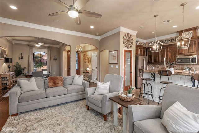 537 Chinquipin Drive, Bossier City, LA 71111