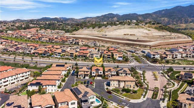 1999 Aliso Peak, Lake Forest, CA 92610