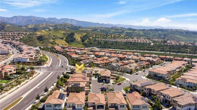1999 Aliso Peak, Lake Forest, CA 92610