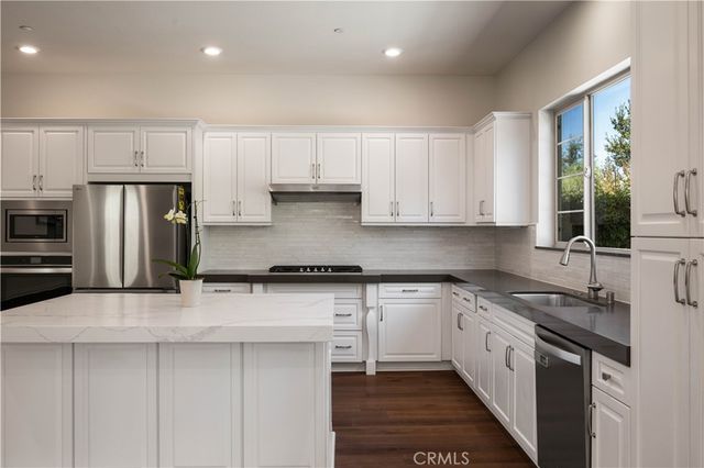 1999 Aliso Peak, Lake Forest, CA 92610