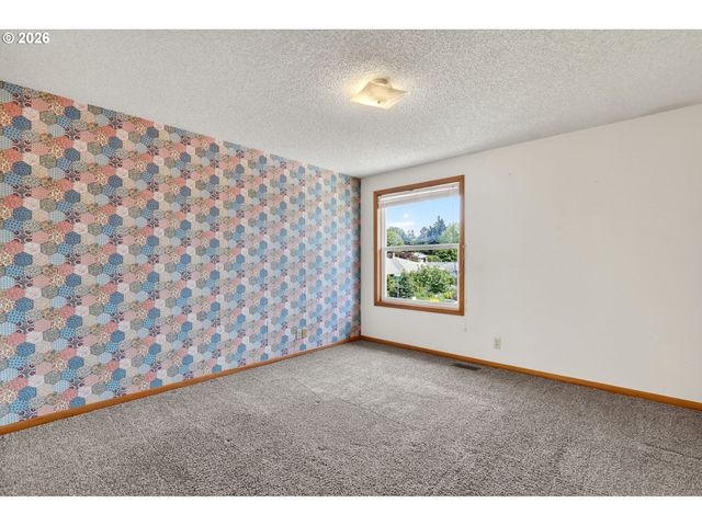5515 Se CLAYSON Ave, Milwaukie, OR 97267