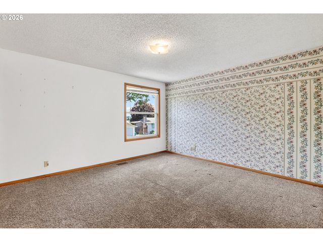 5515 Se CLAYSON Ave, Milwaukie, OR 97267