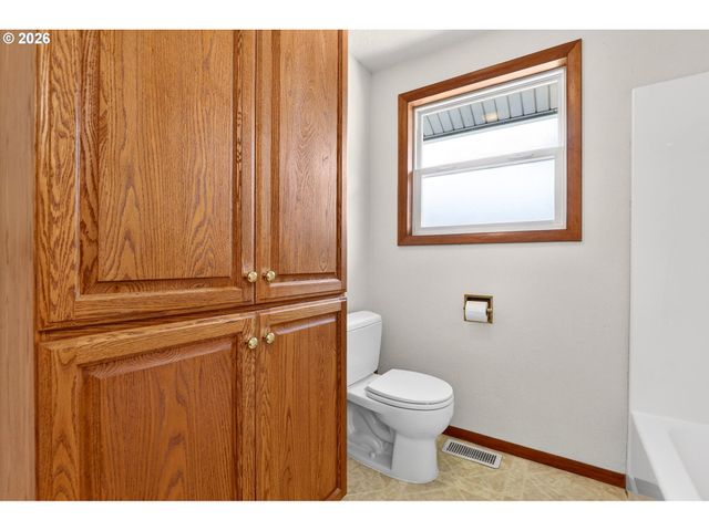 5515 Se CLAYSON Ave, Milwaukie, OR 97267