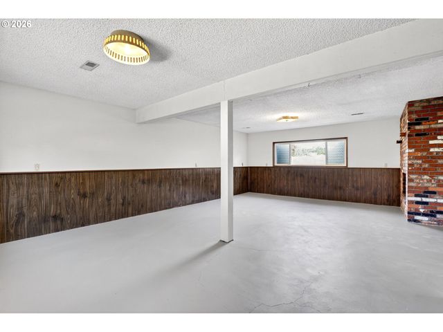 5515 Se CLAYSON Ave, Milwaukie, OR 97267