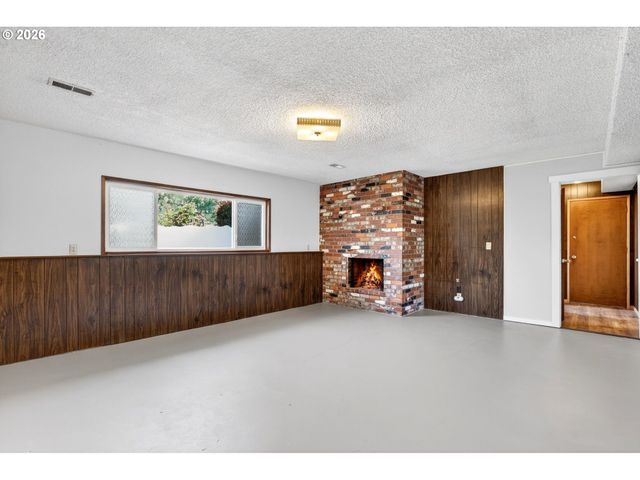 5515 Se CLAYSON Ave, Milwaukie, OR 97267