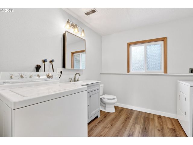 5515 Se CLAYSON Ave, Milwaukie, OR 97267