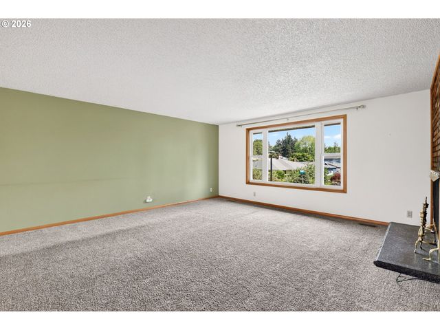 5515 Se CLAYSON Ave, Milwaukie, OR 97267