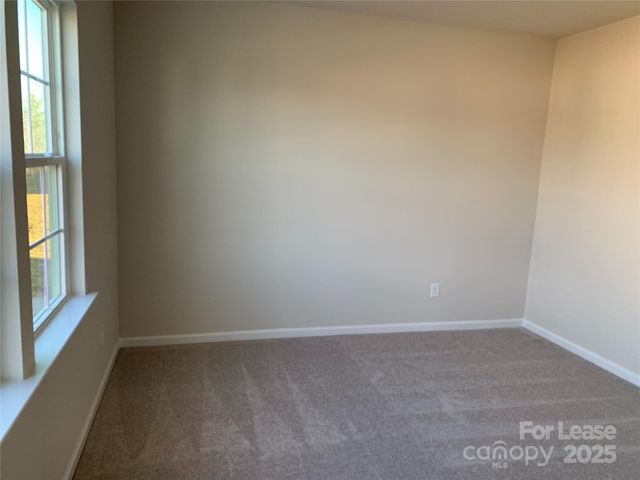 17212 Snug Harbor Drive, Charlotte, NC 28278