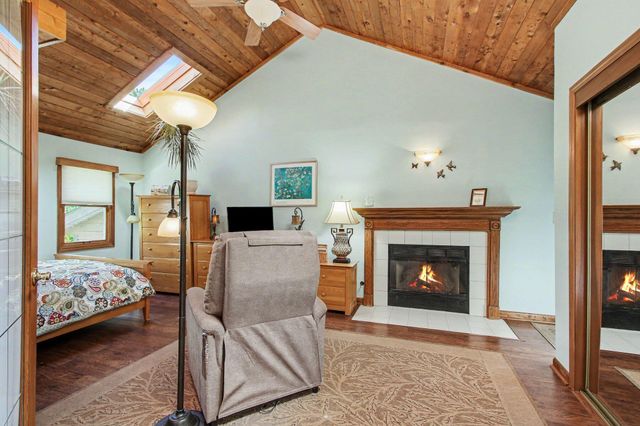 1424 Island Road, Valparaiso, IN 46383