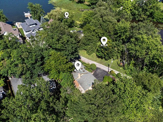 1424 Island Road, Valparaiso, IN 46383