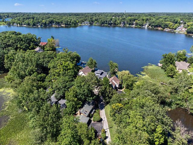 1424 Island Road, Valparaiso, IN 46383