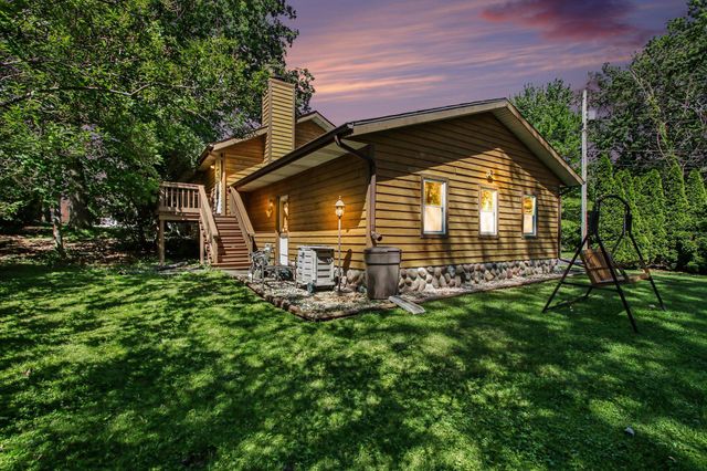 1424 Island Road, Valparaiso, IN 46383