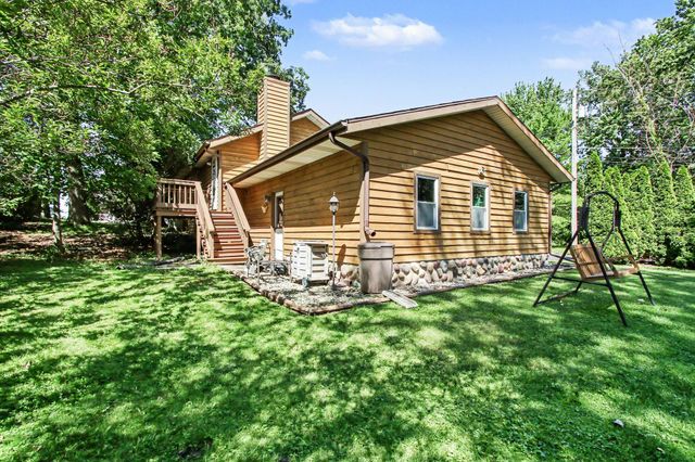 1424 Island Road, Valparaiso, IN 46383
