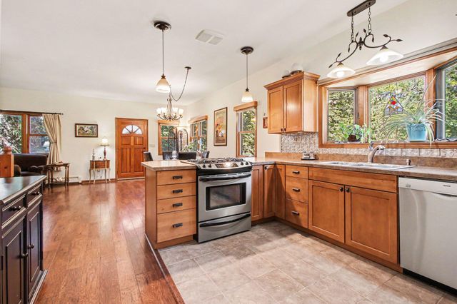 1424 Island Road, Valparaiso, IN 46383