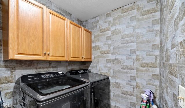 9825 Fox Knoll Drive, Orrville, OH 44667