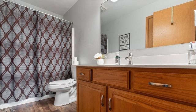 9825 Fox Knoll Drive, Orrville, OH 44667