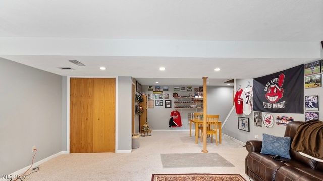 9825 Fox Knoll Drive, Orrville, OH 44667