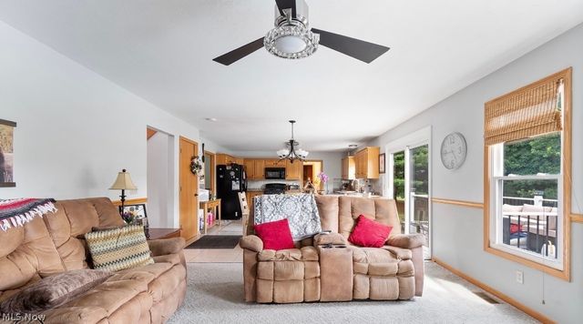 9825 Fox Knoll Drive, Orrville, OH 44667