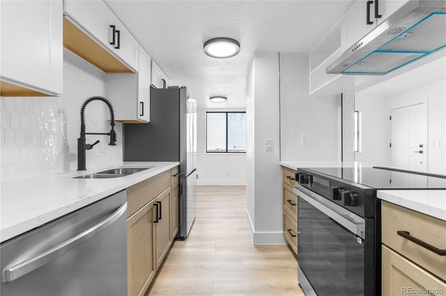 3225 S Garrison Street 6, Lakewood, CO 80227