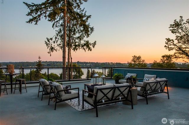 10719 Lake View Drive, Lake Stevens, WA 98258
