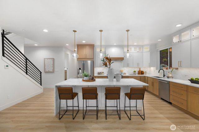 10719 Lake View Drive, Lake Stevens, WA 98258